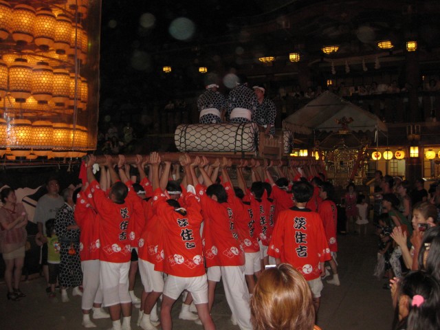 茨住吉神社夏祭り,亀甲太鼓